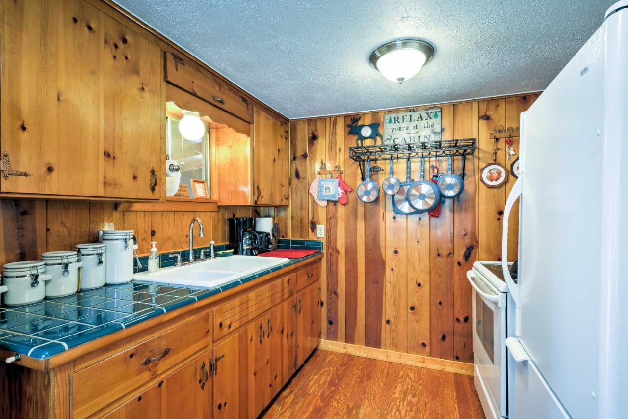 Cozy Cabin With Ac And Deck, 5 Mi To Downtown Prescott Villa Exterior photo